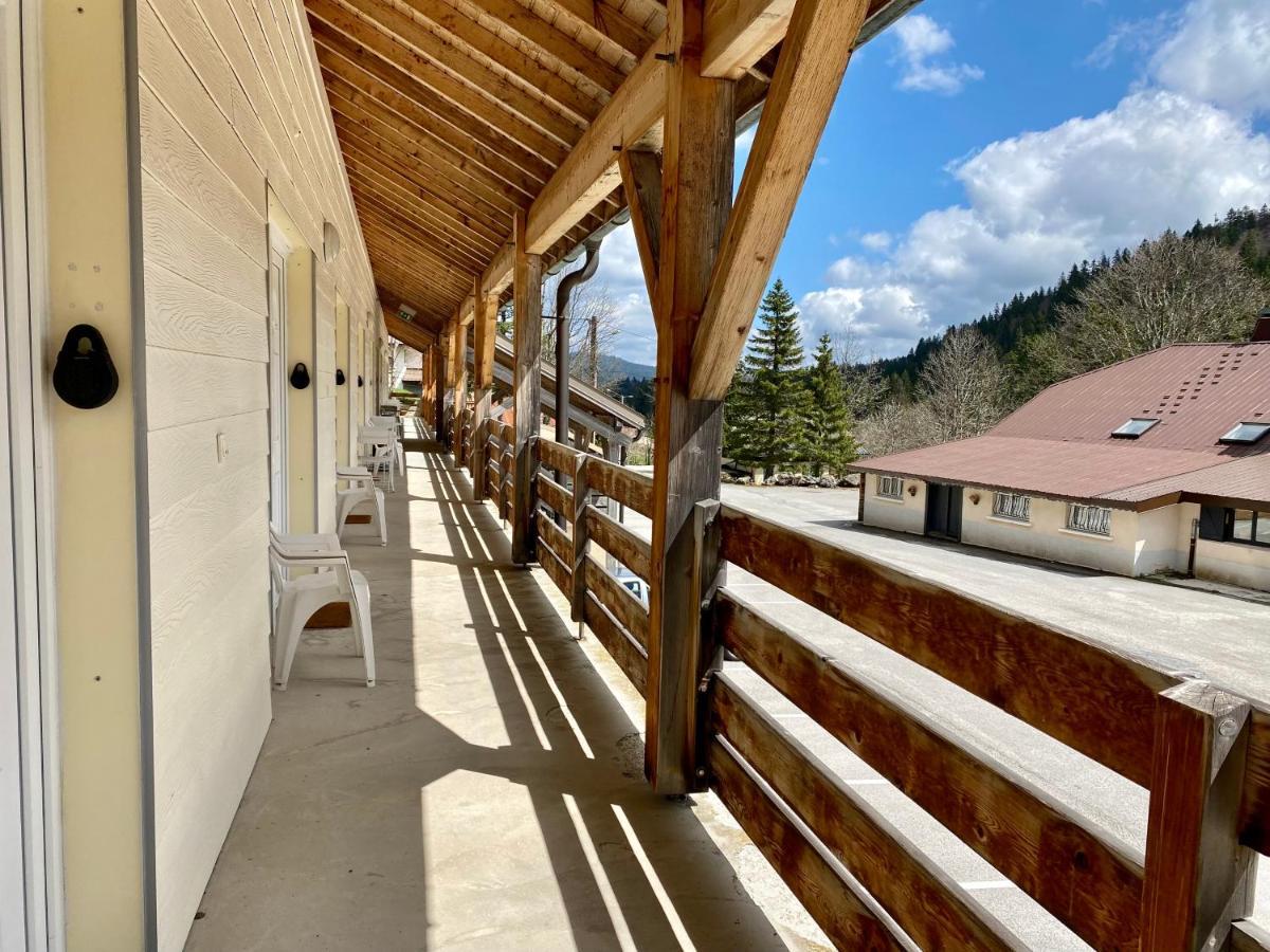 Appartement Ideal Pour Ete Et Hiver, Situe Au Pied Des Pistes De Ski Et Des Sentiers De Randonnee Prémanon Eksteriør bilde